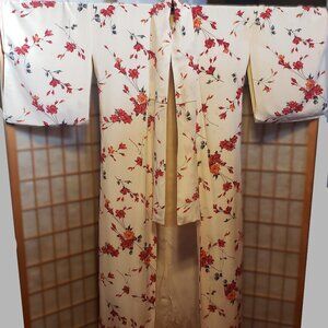 Vintage Cream and Red Floral Japanese Kimono